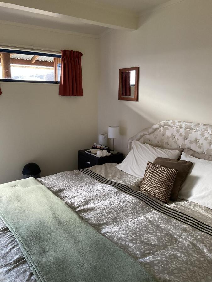 Tongariro River Retreat 图朗伊 外观 照片