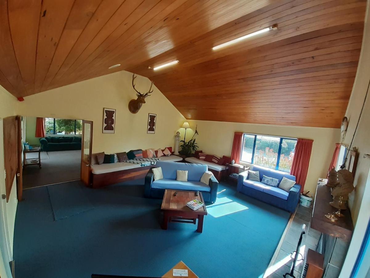 Tongariro River Retreat 图朗伊 外观 照片